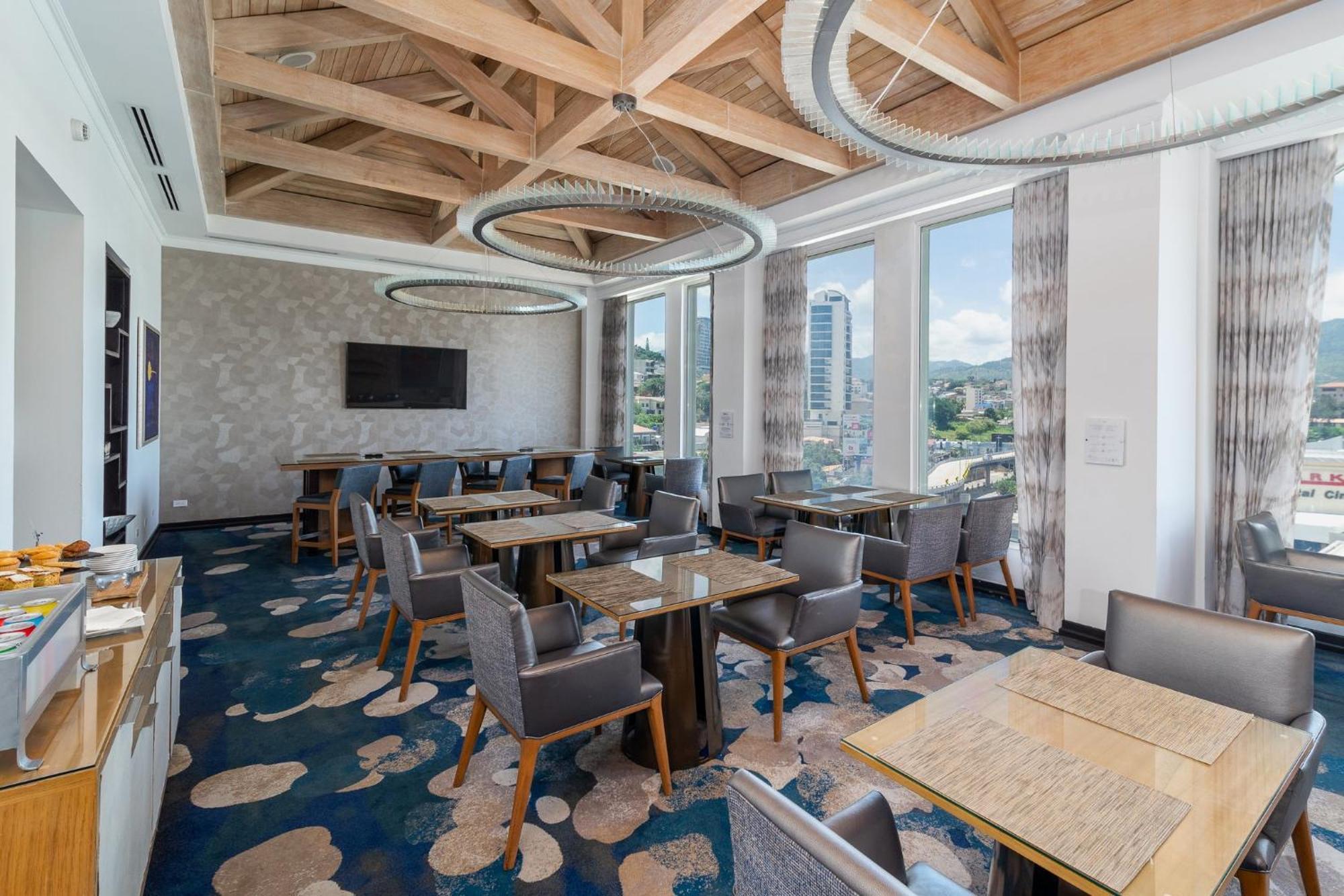 Intercontinental Tegucigalpa At Multiplaza Mall By Ihg Extérieur photo
